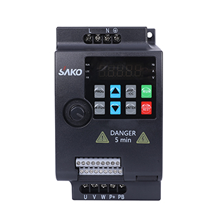 SKI780三相迷你變頻器4-5.5kw